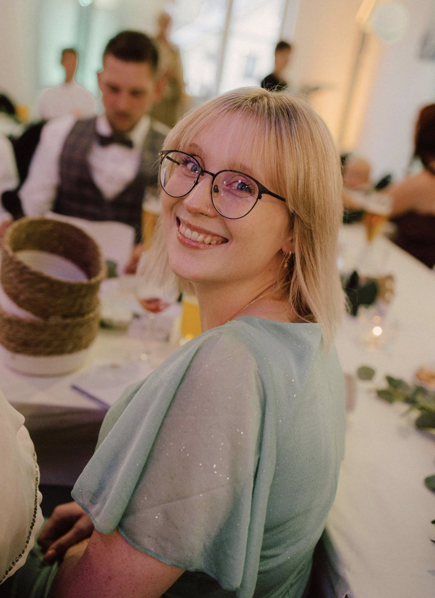 yrsacd's tweet image. haven’t shown you all some pics of me being maid of honour at my bestie’s wedding but since it’s the last day of this year i want to share a bit of this special and beautiful day🤭love you always @domsdarling