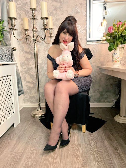 A gift from a fan arrived today! These kind of thoughts are priceless! It's the simple things in life