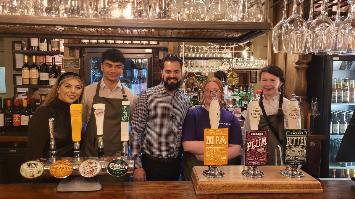 We want to say a huge thankyou to our lovely team. Not all our staff are in this picture lots are missing but they know how appreciated they are and how valued they are.  We look forward to serving our customers in the in the New Year. Have a wonderful safe night.🍻