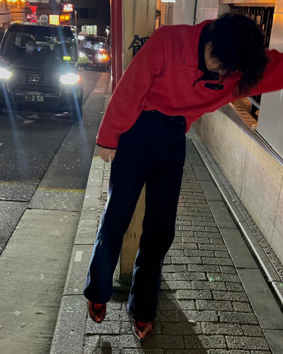 hourly_jamess's tweet photo. james posted on instagram!
happy new year, everyone! 🥳🎆

#jamyjamess #JMJLabel https://t.co/g2CR2Zux33
