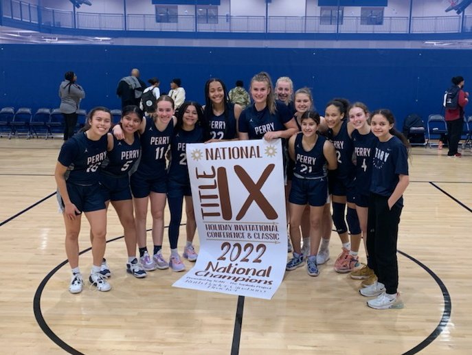 December 🏀:
✅ Hoophall West, AZ 
✅ Hoophall South, AR 
✅ Won Nike TOC, AZ 
✅ Won Title IX Classic, D.C.
Great way to end 2022 
Happy New Year!
<a href="/PerryPumaWBB/">Perry High WBB</a>