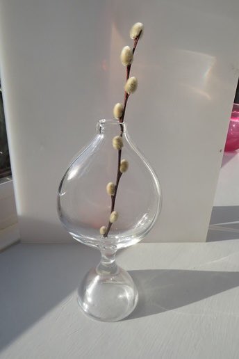 AshhCollectable's tweet photo. ❤️Beautiful and unusual #50s #vintage #Kosta #Vicke #Lindstrand clear #crystal glass #vase.
#ScandinavianGlass
#InteriorDesign
See at https://t.co/w5tDwEjn0s https://t.co/eCW22Z1H49