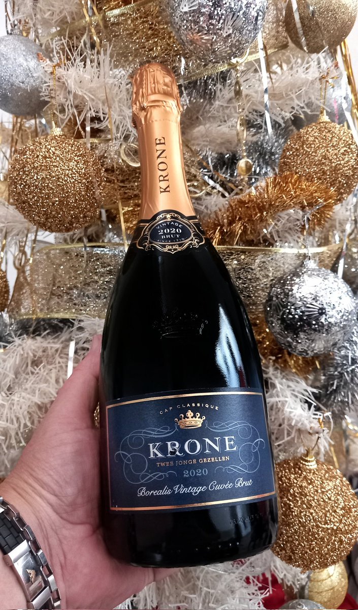 PabloChamp's tweet photo. KRONE
Borealis 
Cuvée Brut
18 meses sobre lías
Chardonnay
Pinot Noir
Twee Jonge Gezellen
Sudafrica 🇿🇦
#lifestyle #HappyHolidays #HappyNewYear #cheers #2023live #FelizAnoNuevo #2023NewYear #2022年自分が選ぶ今年の4枚 https://t.co/y4T6IvLtbQ