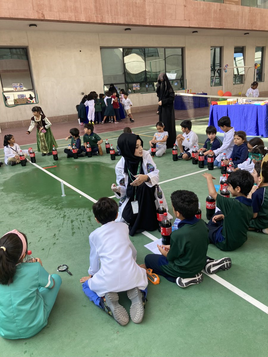 iscs_nas's tweet photo. A new year is nearly upon so there’s no better time to…throwback to 2022! A year full of learning, exploration and success. We are ISCS. Together we learn. Together we grow. 🌳 🧠 🤩 Part 4 of 5😎 https://t.co/5bErVZ041u