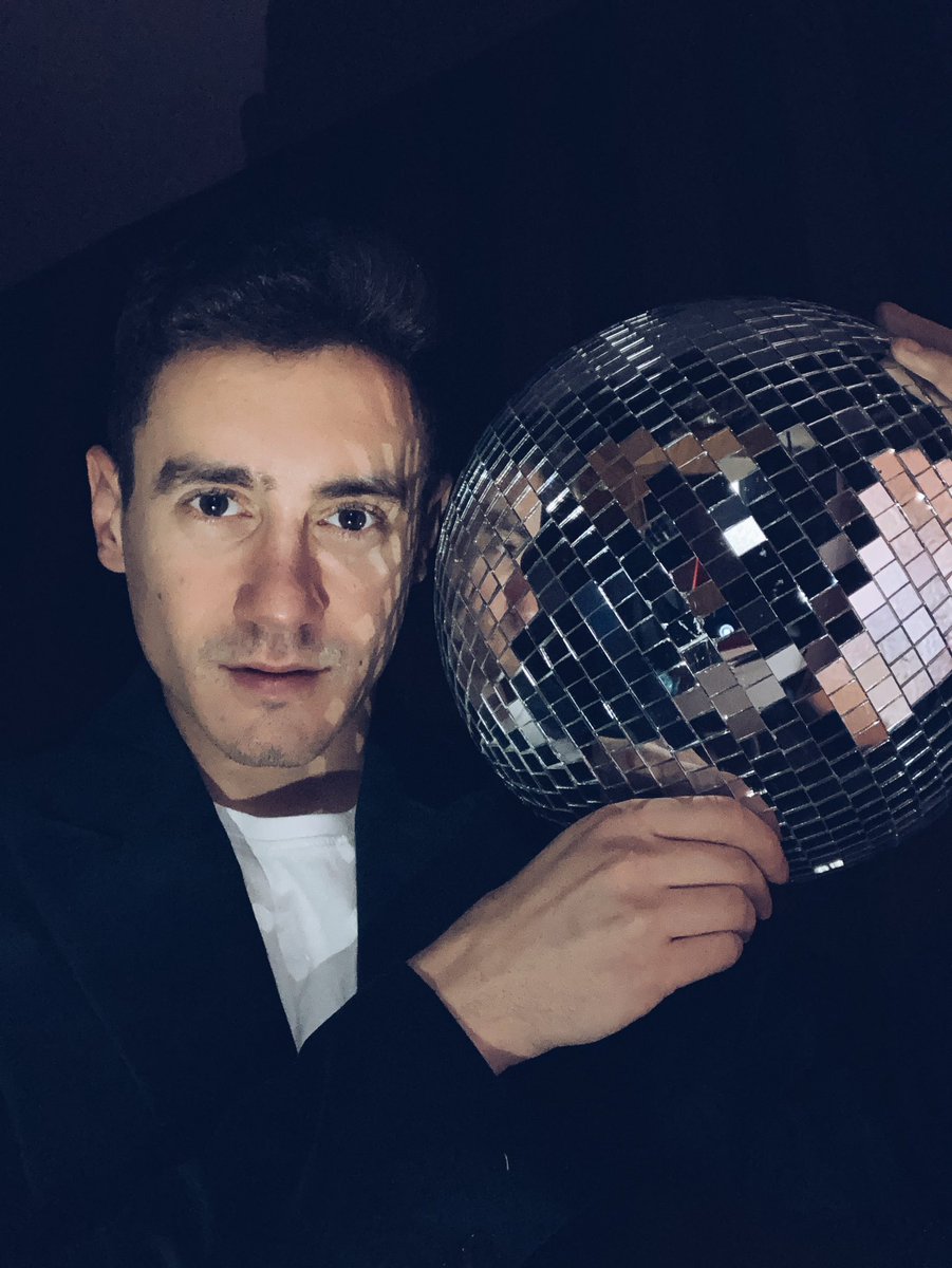 D R A G O 💎 on Twitter: "Аре догодина да танцуваме повече. Ще нося ...