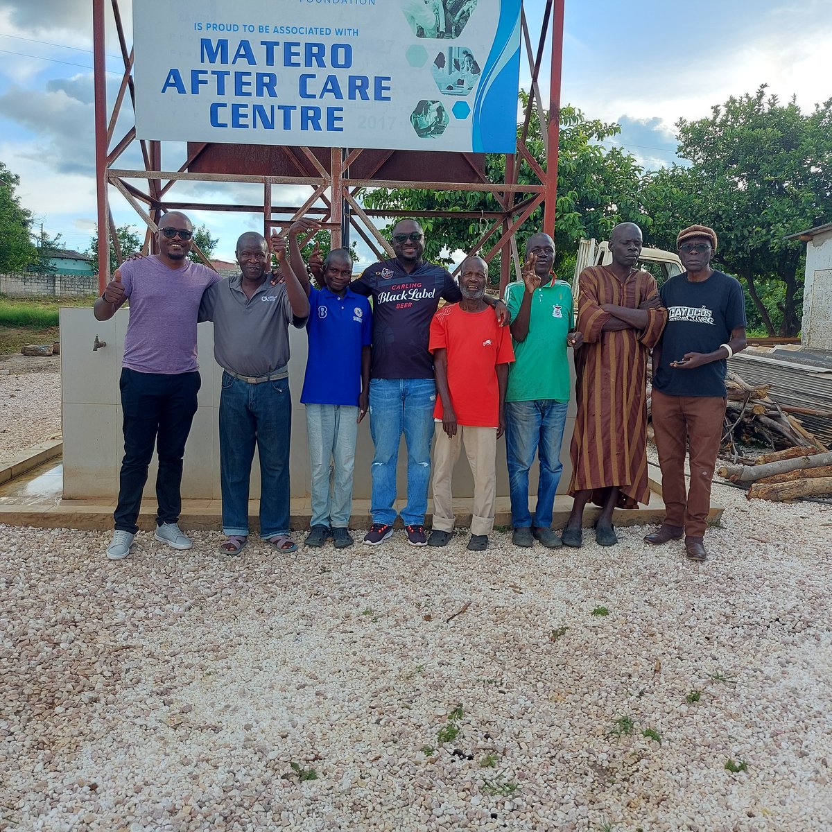 Eug_G4L's tweet photo. Last good deed of the year. Thank you Lads! #NSVC
@ForeverMumbi @Bo_Ndate_Lion @joeylegz @Denda16 @Milimo_Jeff @BeardedChefZam @TheNameIsZondo Nyambe Kamungu https://t.co/BhOStdT25K