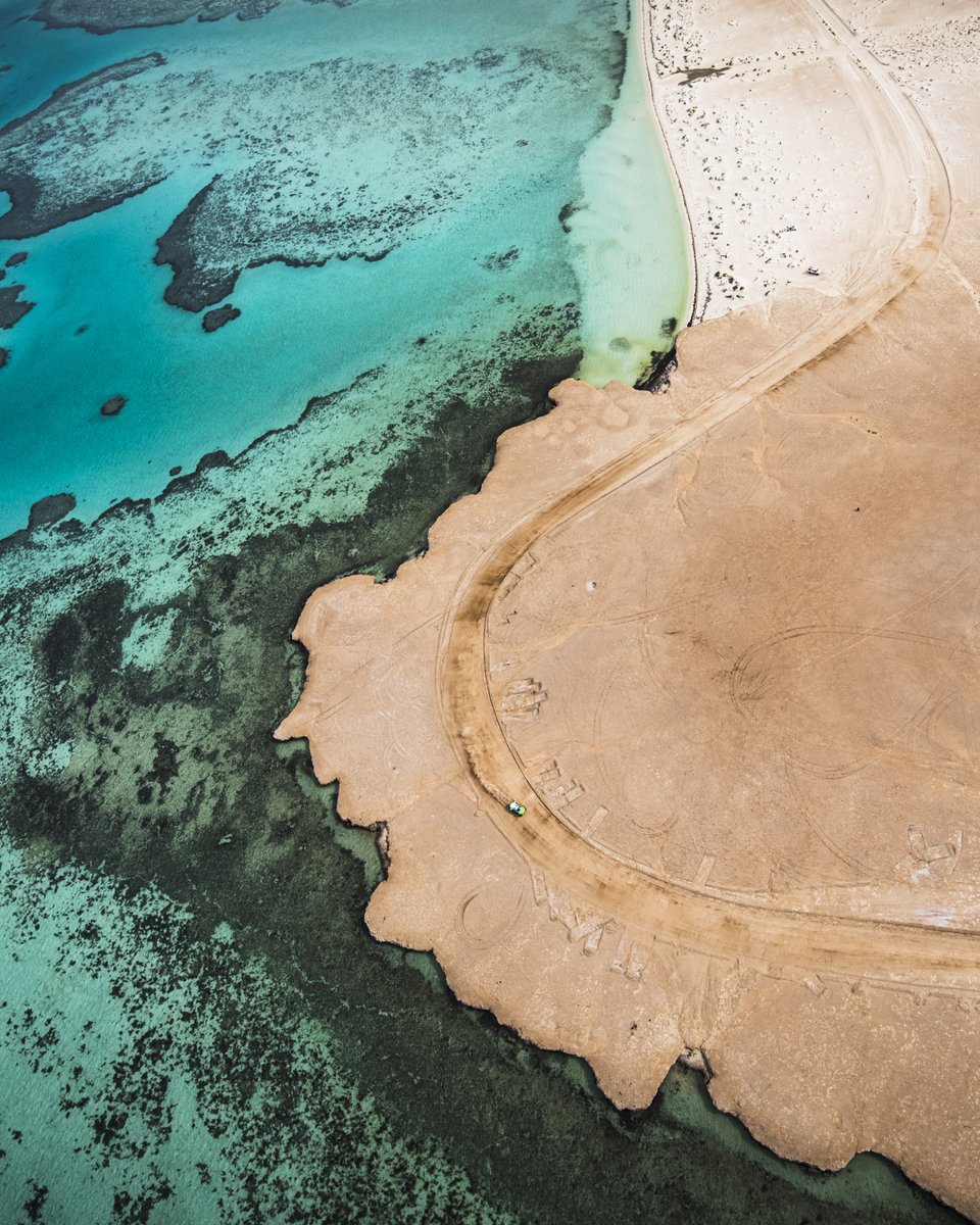 charlylopezph's tweet photo. Una vez más, me pasé el último día del año haciendo lo que más me gusta. Empieza un nuevo @dakar, con la prólogo a orillas del Mar Rojo. ¡Feliz Año a tod@s! https://t.co/9YHeAROpee