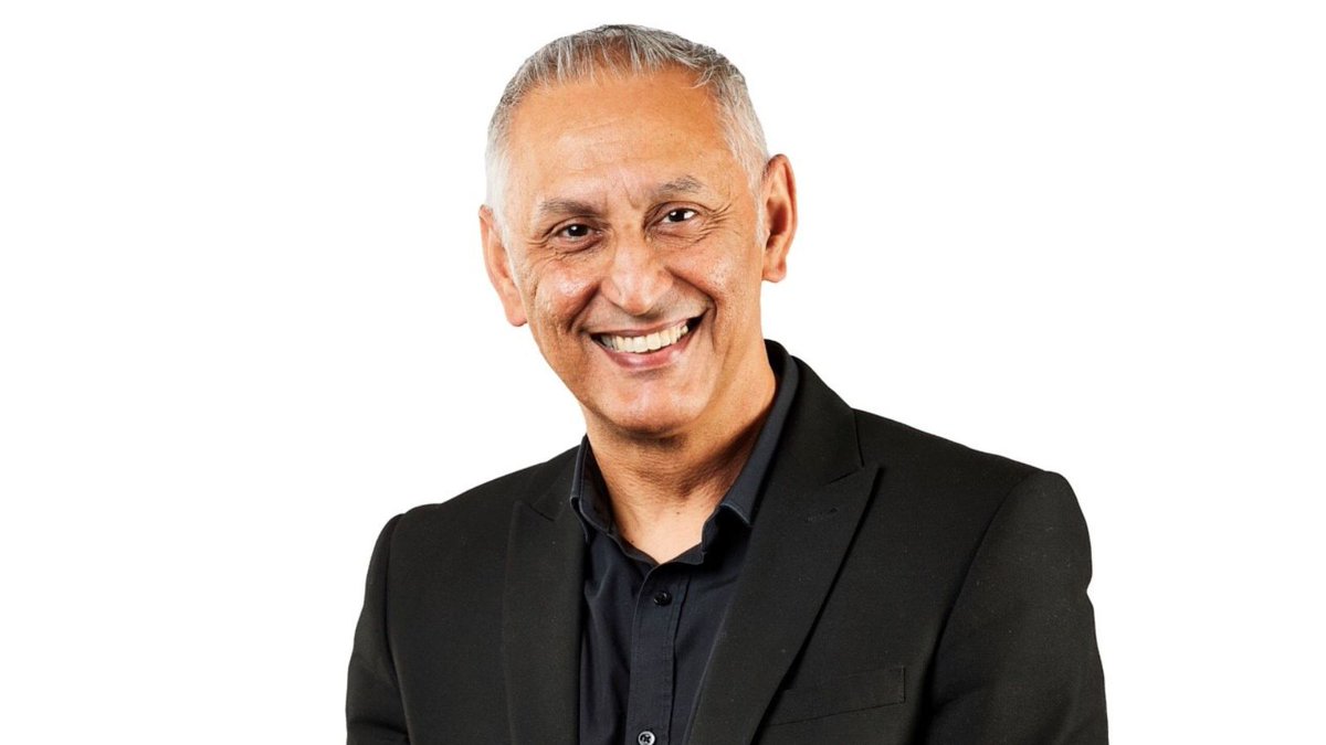 Durham University (@durham_uni) on Twitter photo Congratulations to our Pro-Vice-Chancellor (Equality, Diversity and Inclusion) <a href="/_ShaidMahmood/">Dr Shaid Mahmood MBE</a> on being made an #MBE in the #NewYearHonours! bit.ly/3jDvcro #newyearhonours2023 Congratulations to our Pro-Vice-Chancellor (Equality, Diversity and Inclusion) <a href="/_ShaidMahmood/">Dr Shaid Mahmood MBE</a> on being made an #MBE in the #NewYearHonours! bit.ly/3jDvcro #newyearhonours2023