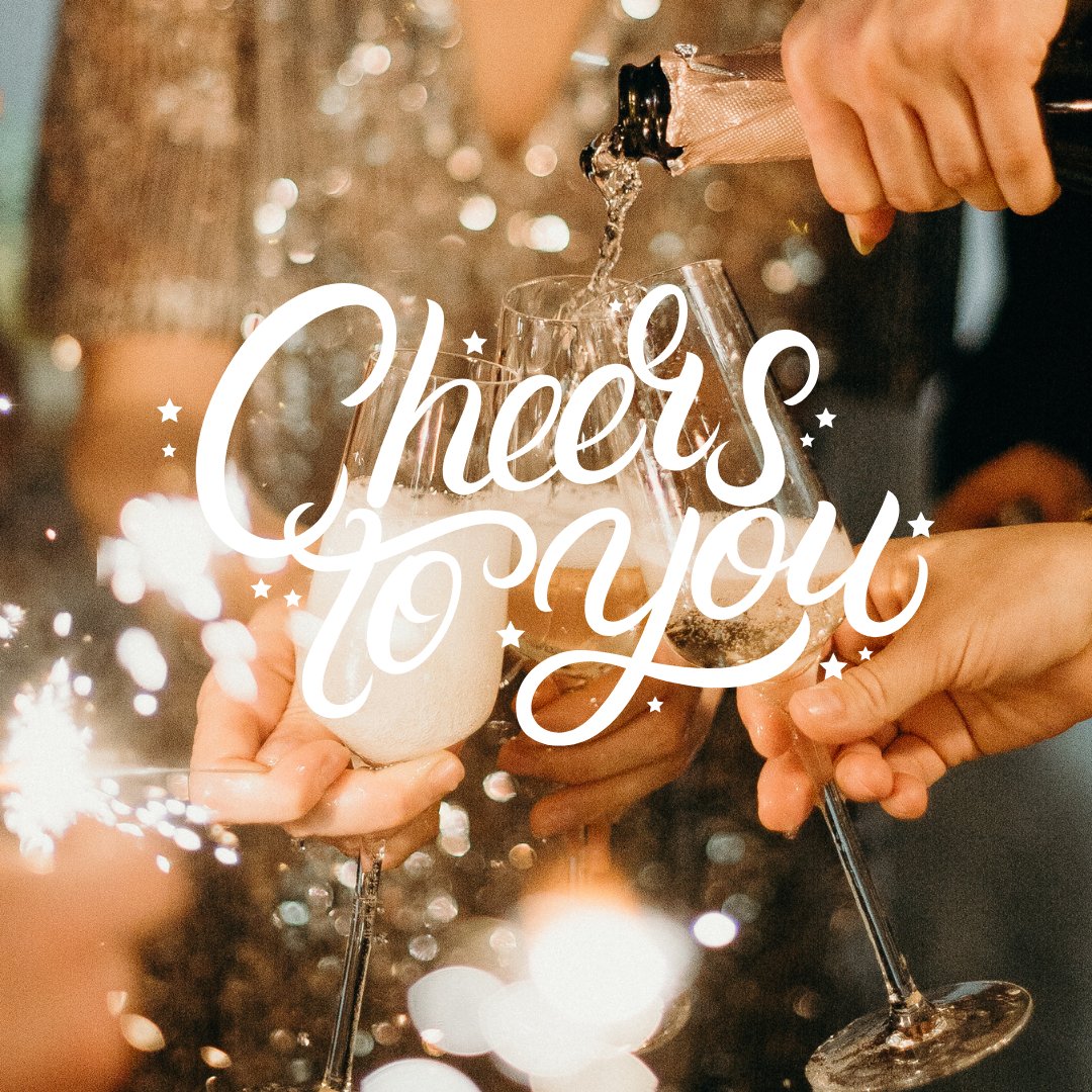 PacificCrestSB's tweet photo. Happy New Year's Eve!  Lift a glass and toast out the old and in with the new.  Best wishes all!  #pacificcresthotel #2023 #santabarbara #beach #celebrateinstyle #visitsantabarbara # #NewYearsEve https://t.co/8ZbUhzTTZx