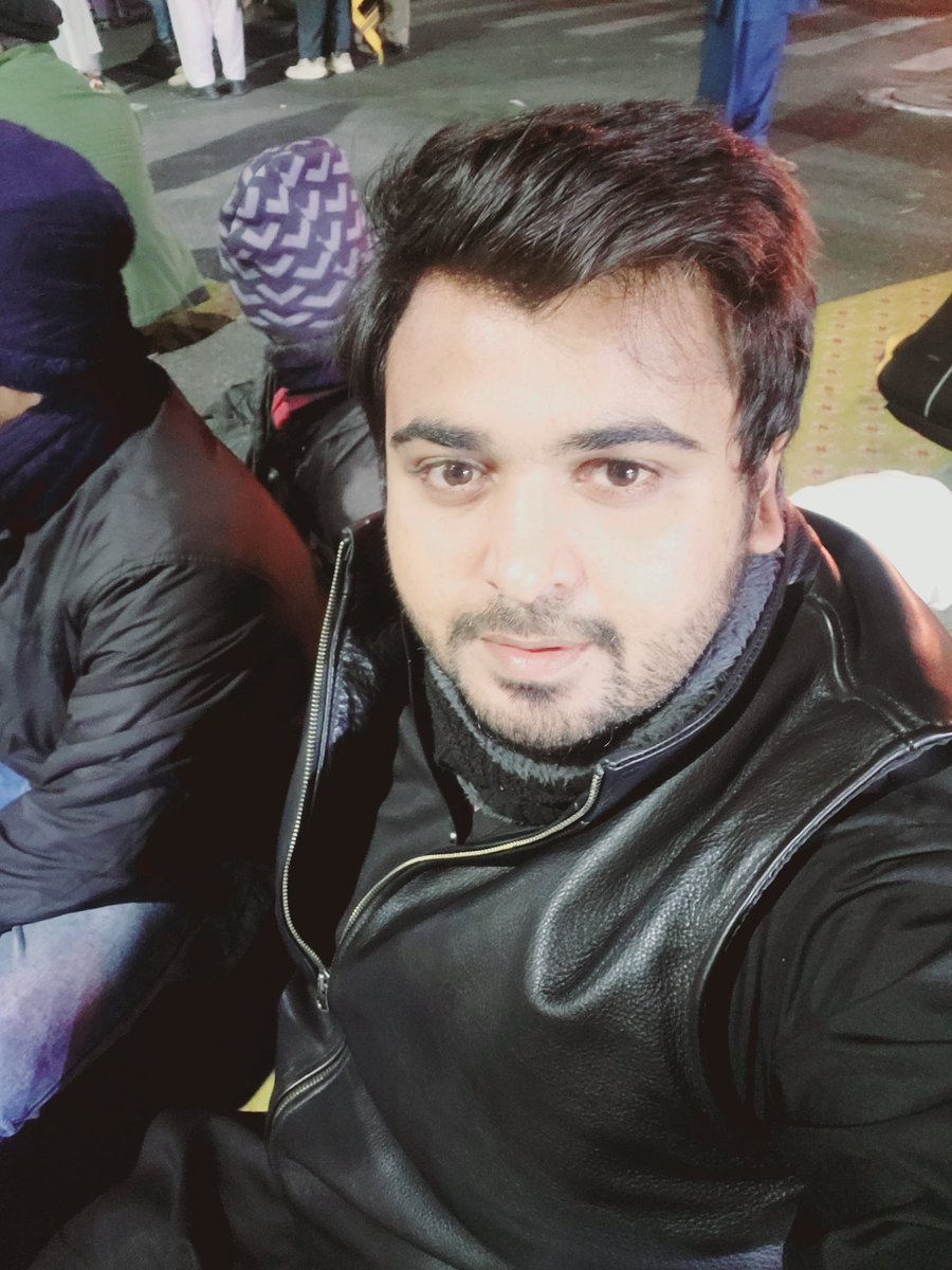 Cmhksr's tweet photo. #HappyNewYear
ہے ایک ہی نعرہ ۔۔۔۔۔۔۔۔ مستقلی 
ہے حق ہمارا ۔۔۔۔۔۔۔۔۔۔مستقلی 
#RegulariseSSEsAEOs 
At the end of 2022 we still wait for #Regularisation of #SSEs #Teachers 
@UstadSays @ChParvezElahi @mooniselahi @HassanNisar @SAMAATV @shazbkhanzdaGEO @LahoreNewsHD @DunyaNews https://t.co/1UrEFSr2LB