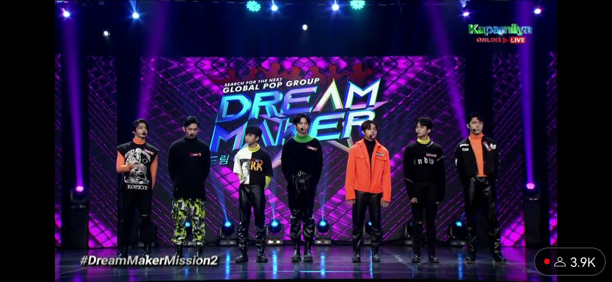 ShiningReystar's tweet photo. Yung mas nag stand out si Reyster because of the color of his jacket 💗
The CenteREYSTER
#TheAceReyster
#DreamMaker_REYSTER
#DreamMakerMission2
@DreamMakerOfc @mld_official_ https://t.co/lZrcWVg7gI