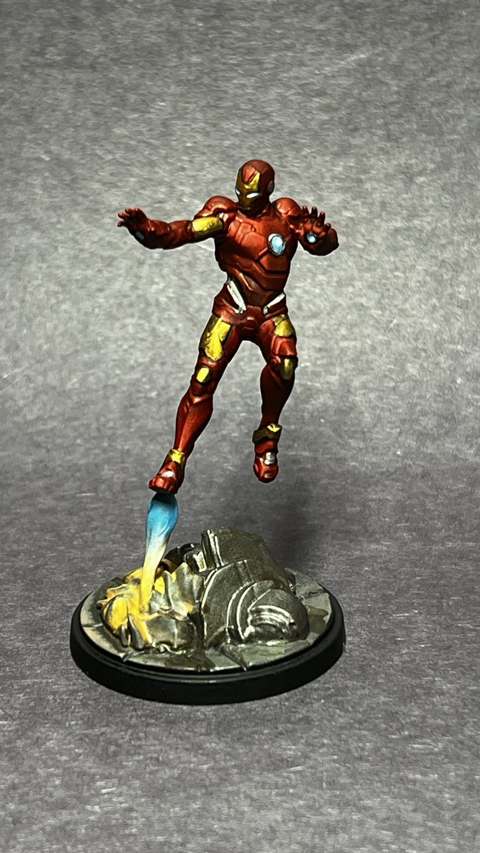 Neosmitty's tweet photo. @brushwizard @atomicmassgames Finally finished up Hulkbuster and escape suit. Fun to paint, but hard to photograph the metallic paints. Last models of 2022. 🎉 https://t.co/ymjwYzKGdw