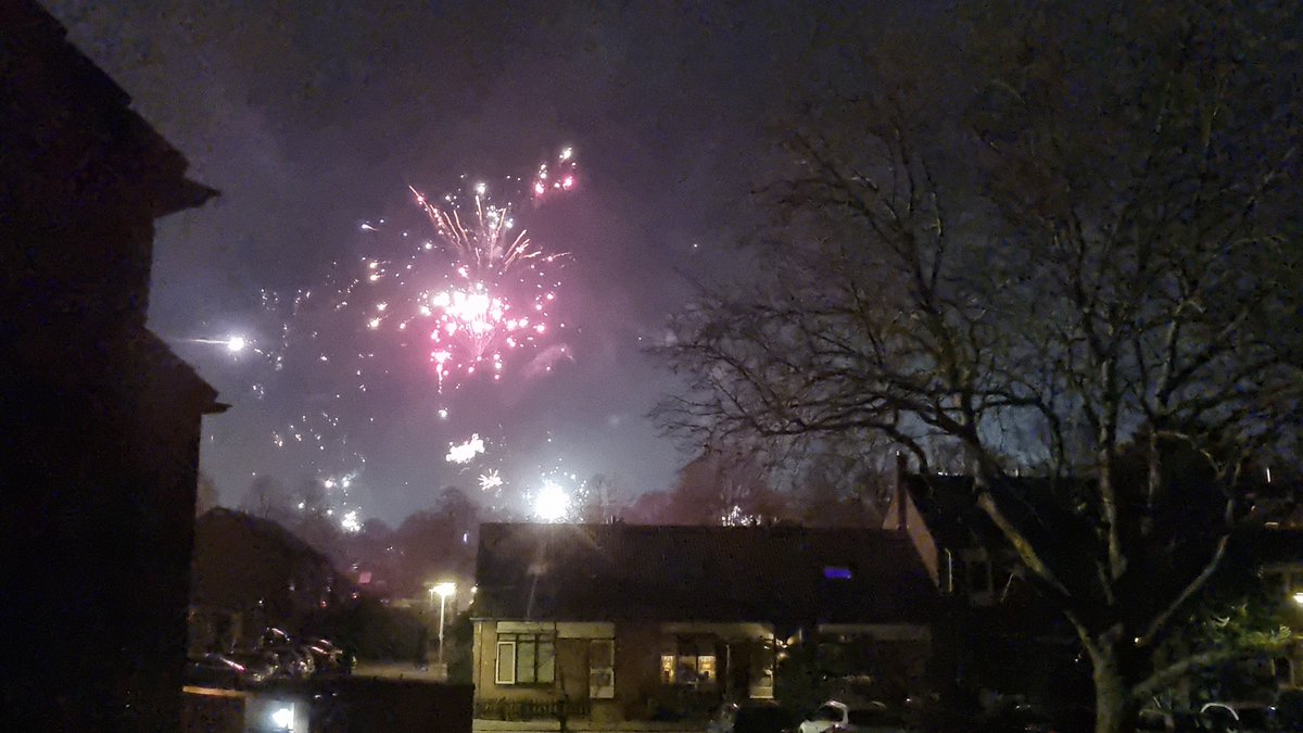toledopvt's tweet photo. Dag 2022, hallo 2023!  #gelukkignieuwjaar https://t.co/w1yUmG9Y0I