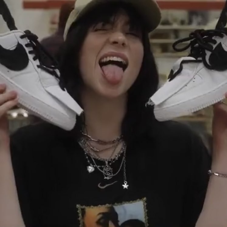 GOLDWNGS's tweet photo. masc billie so powerful https://t.co/HLdKQNPIhE
