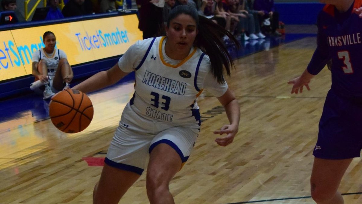 🏀🇨🇱 La chilena Isabel González sumó 8pts, 2reb y 1ast en 15 minutos en la caída por 48-64 de <a href="/MSUEaglesWBB/">Morehead State WBB</a> ante UTMartin en la <a href="/MarchMadnessWBB/">NCAA March Madness</a>
El equipo de la nacional quedó con registro de 5G-8P <a href="/ChileFeba/">Federación Básquetbol de Chile</a> <a href="/FemFeba/">Selecciones Nacionales Femeninas FebaChile</a>