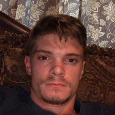 SweetSkrilly's tweet photo. #NewProfilePic https://t.co/rUzmuVJQda