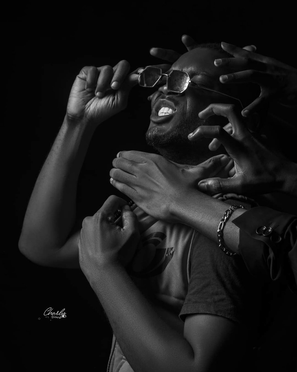 J'ai fait un tour en 2023 les gars ont essayé de me retenir là-bas...
#JeNerentrePlus #bonneannee2023