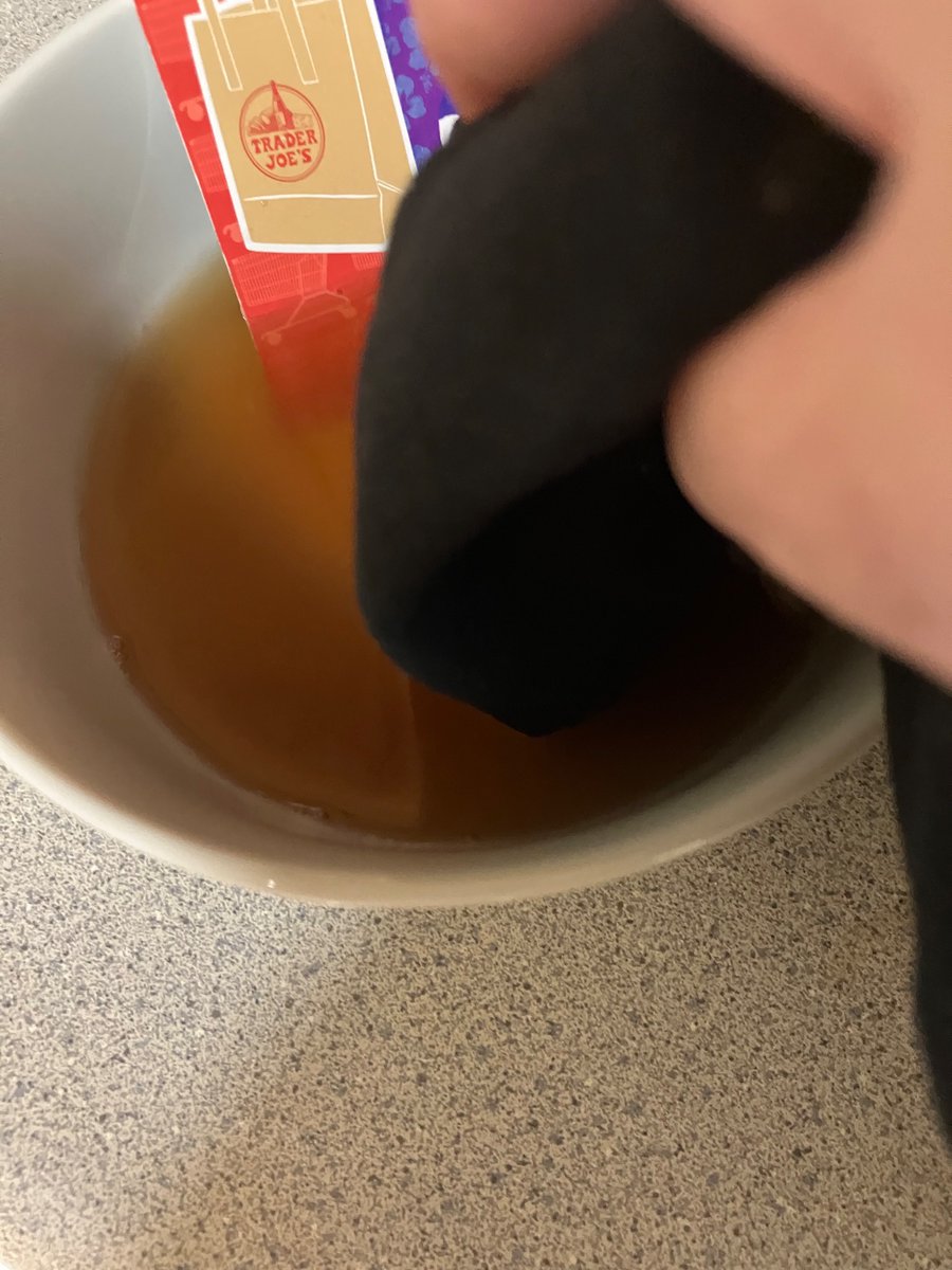 gregsnelson's tweet image. PLEASE DON’T GO ON THE AIR TONIGHT ANDERSON &amp;amp; ANDY PLEASE I LOVE YOU 2 MUCH @andersoncooper @washingtonpost @BravoTV NO TSA SCREENING  @hodakotb @HillaryClinton