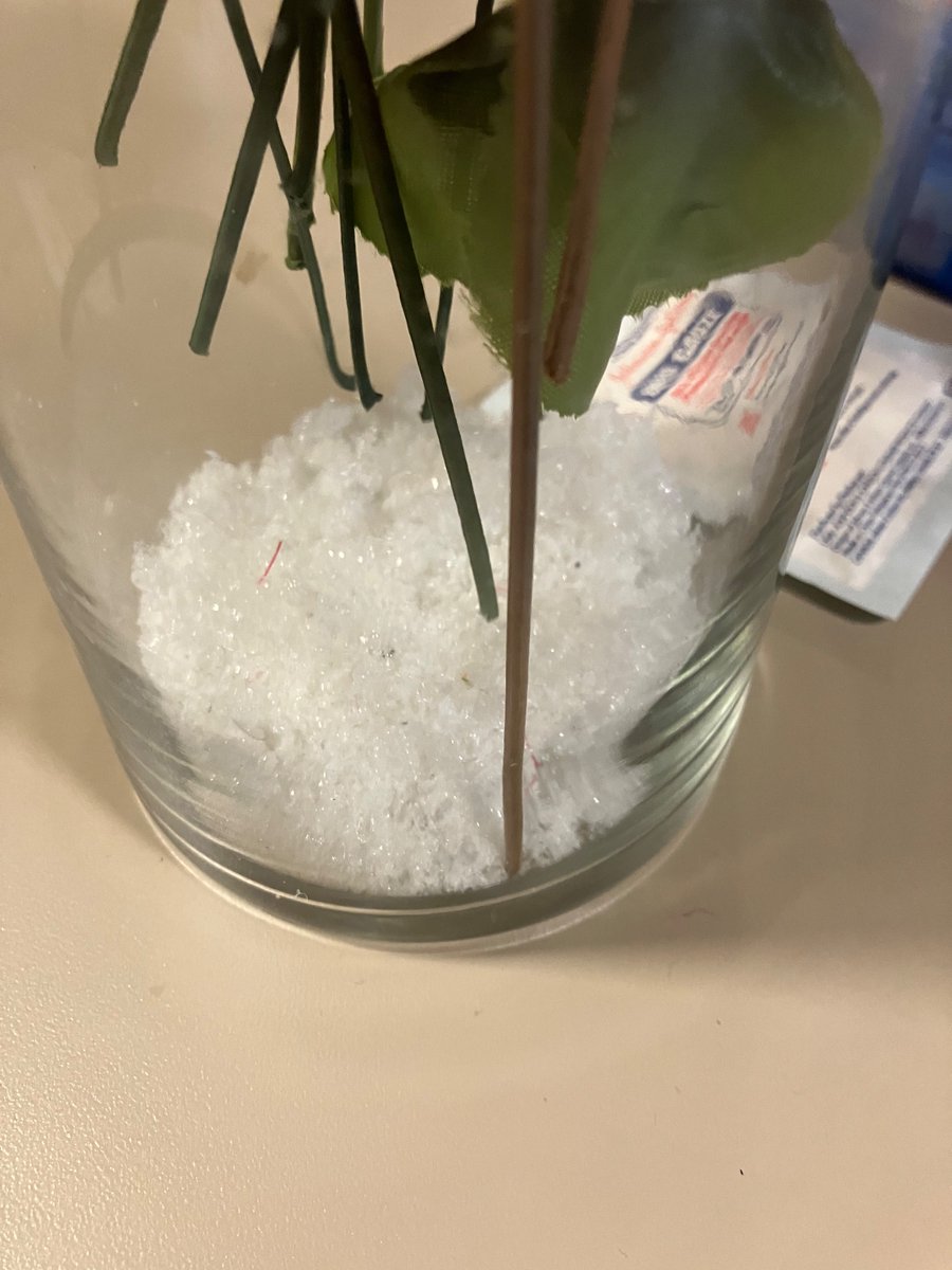 gregsnelson's tweet image. PLEASE DON’T GO ON THE AIR TONIGHT ANDERSON &amp;amp; ANDY PLEASE I LOVE YOU 2 MUCH @andersoncooper @washingtonpost @BravoTV NO TSA SCREENING  @hodakotb @HillaryClinton