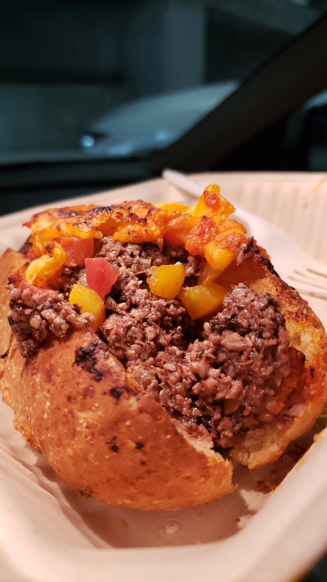 TheSquareEnix's tweet photo. This place has been chillin' in South Beach for some time but I finally visited.
If there's any spot that can cook 110% healthy whole foods & make it taste like junk food, it's dis one!π€πΌ
#LessCruelty #LessEnvironmentalDamage #VegansEatGrass #RabbitFood #QueNoMeFalteAguapanela https://t.co/JgwEvK0ZgU