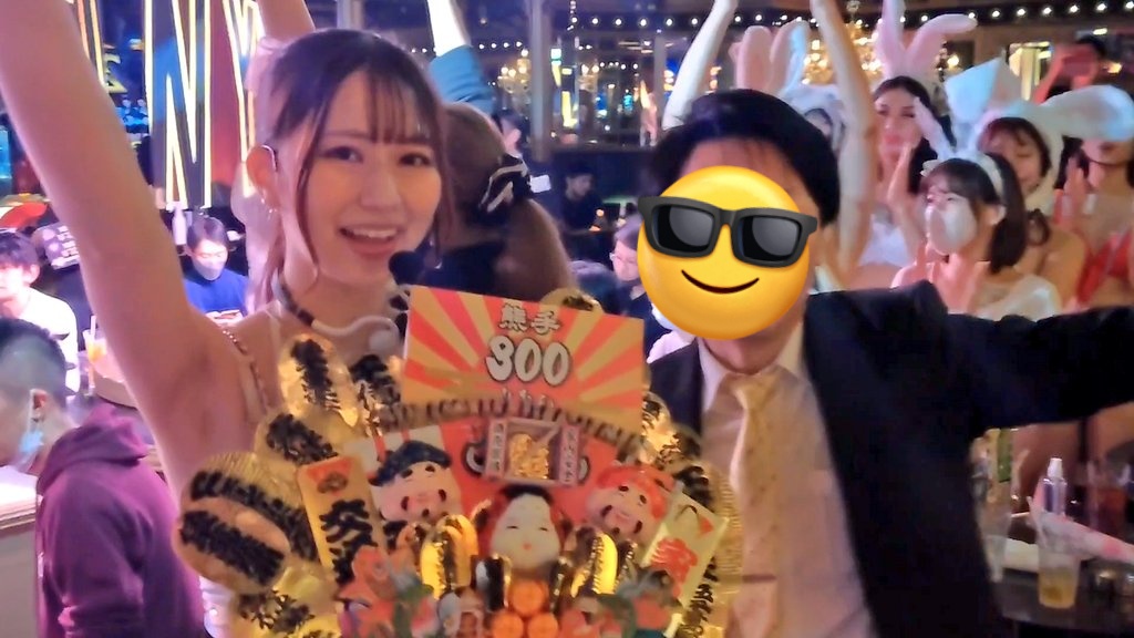 0zon0's tweet photo. バーレスク納め始め😄

ギリギリのところで行けるかわからない気持ちだったけど、行って良かった！

元気もらえて感謝しかない😅

#バーレスク大阪 https://t.co/bxcQ3JXe88