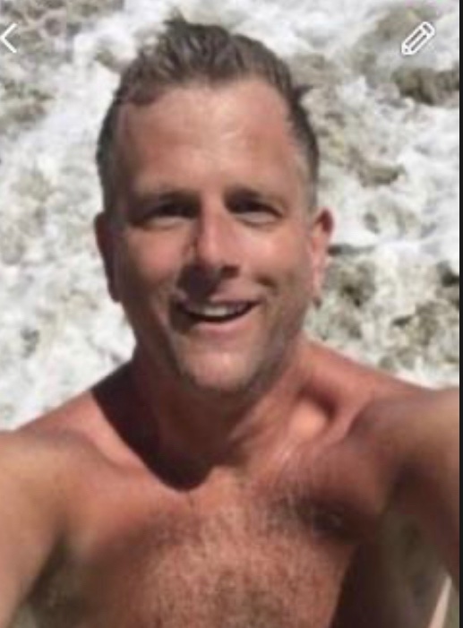 gregsnelson's tweet image. Hey @mitchellreports @andersoncooper can you set me up with Andy 202-394-7418 went @Cornell HOTEL SCHOOL &amp;amp; a lifetime platinum @MarriottBonvoy snowdaze king and a Dairy Queen know Warren buffet @jevc says I am an amazing kisser HIV + only play BB SINCE 1986 NO PNP