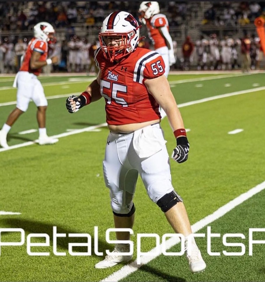 braxton_goff's tweet photo. Do people still care about having mean and nasty linemen or has the game turned soft? https://t.co/vF6HtTyISY