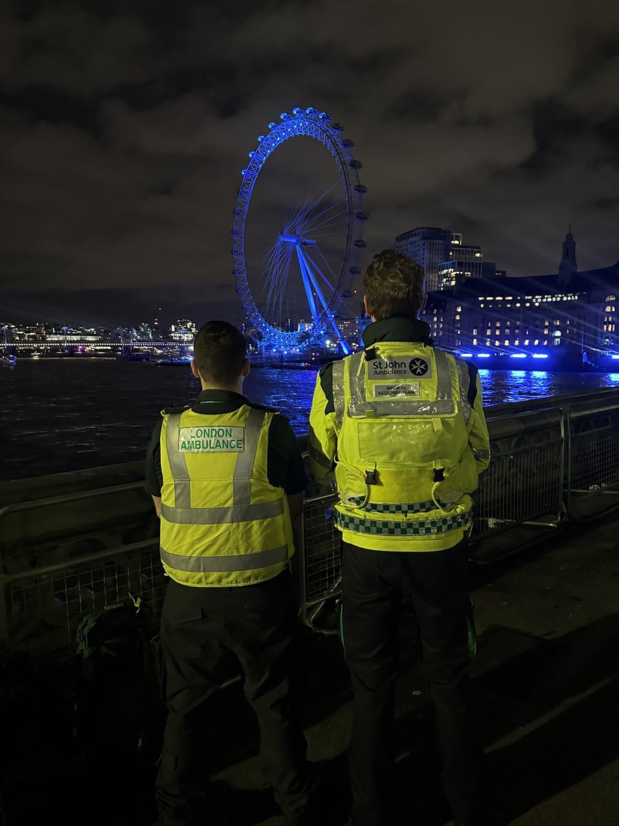 Joint working with <a href="/SJALondonMRT/">SJA London & South MRT</a> tonight covering #Welcome2023 #NewYearsEve #londonfireworks