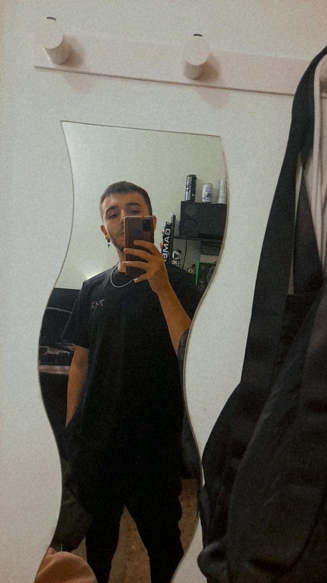 y empezar el 2023 bien cabron
feliz año hijosdeputaaa