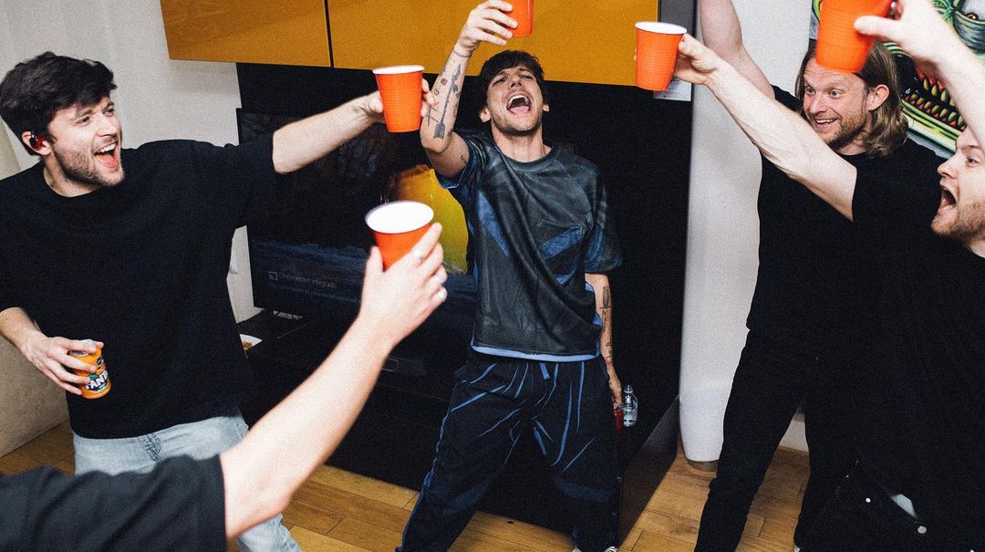 PrincessParkHQ's tweet photo. 📸• Louis en un photodump de 2022 en Instagram! https://t.co/eyEuAwKATU