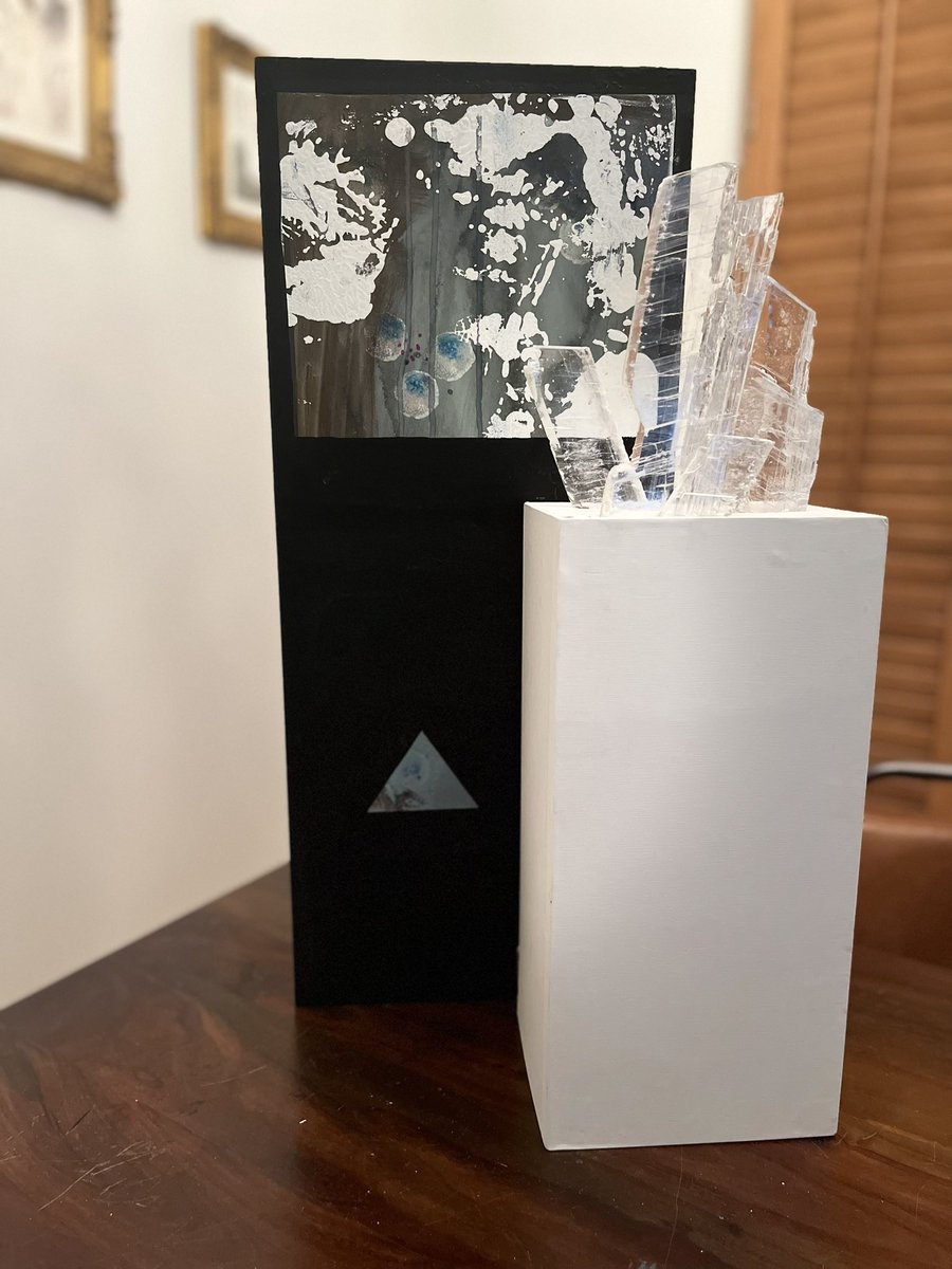 Detail.  Live tomorrow. #HappyNewYear2023 #goodbye2022 #NewYear #ArtNotForArtSake #Perspective #Web3 #Web5 #WagTheDogsTail