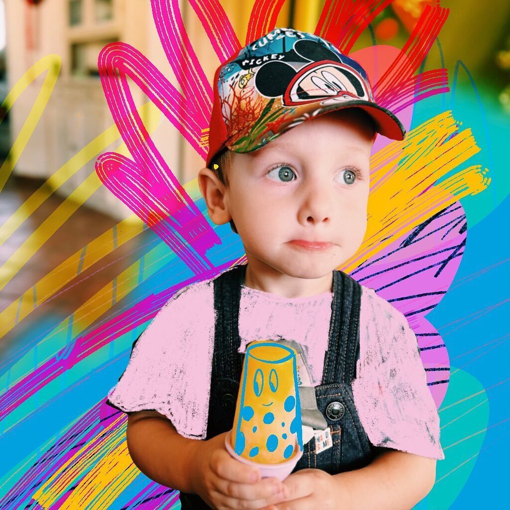 vestidofloreado's tweet photo. Un Felix veraniego con heladito de naranja.
.
Que venga un 2023 colorido para todes 🌈 
.
#bbfloreado https://t.co/mLKfGm63ay https://t.co/ZPxQZcq5OR