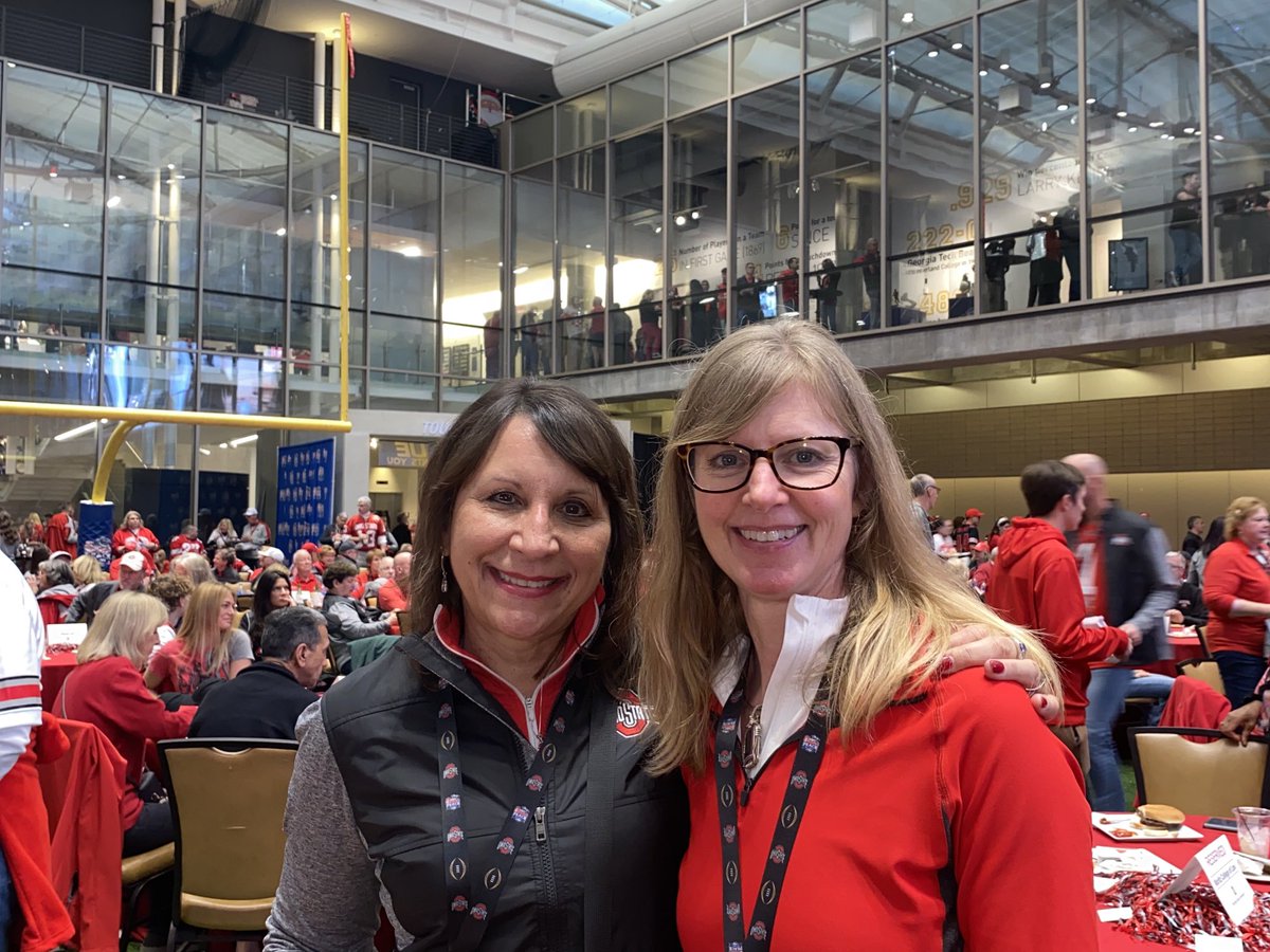 bernmelnyk's tweet photo. Having a blast at the ⁦@OhioStateFB⁩ ⁦@CFAPeachBowl⁩ pre-game huddle. So great to connect with ⁦@osunursing⁩ &amp; other ⁦@OhioState⁩ alums. Go #Buckeyes.Beat the Dawgs! https://t.co/sPMXisXCKx