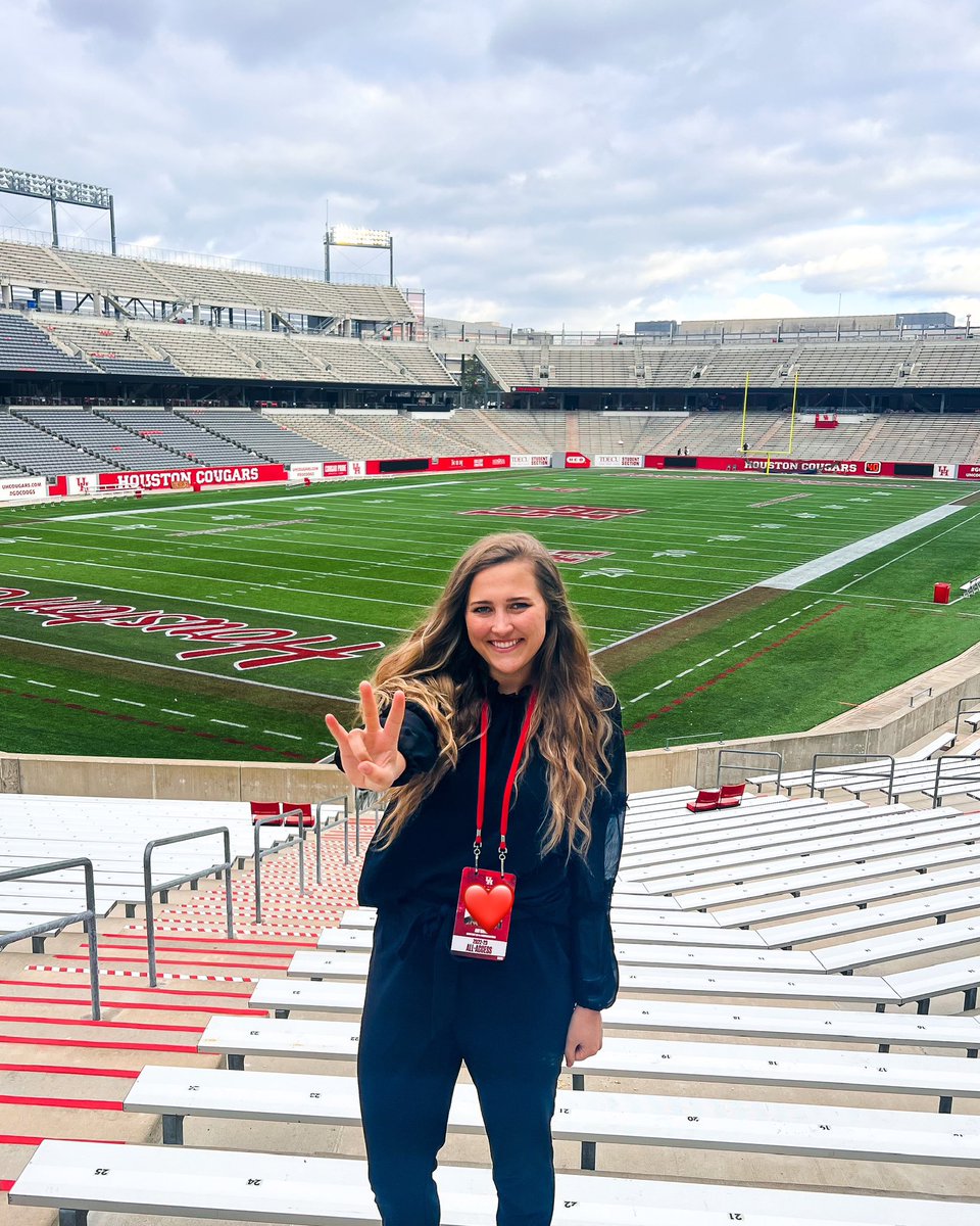 One of the last conversations I had with my grandpa was telling him I had been promoted to an Assistant Athletic Director. 

I will never forget the look on his face. I knew that I had made him proud. Now I hope he’s smiling down on me from heaven.  ❤️ 

#gocoogs