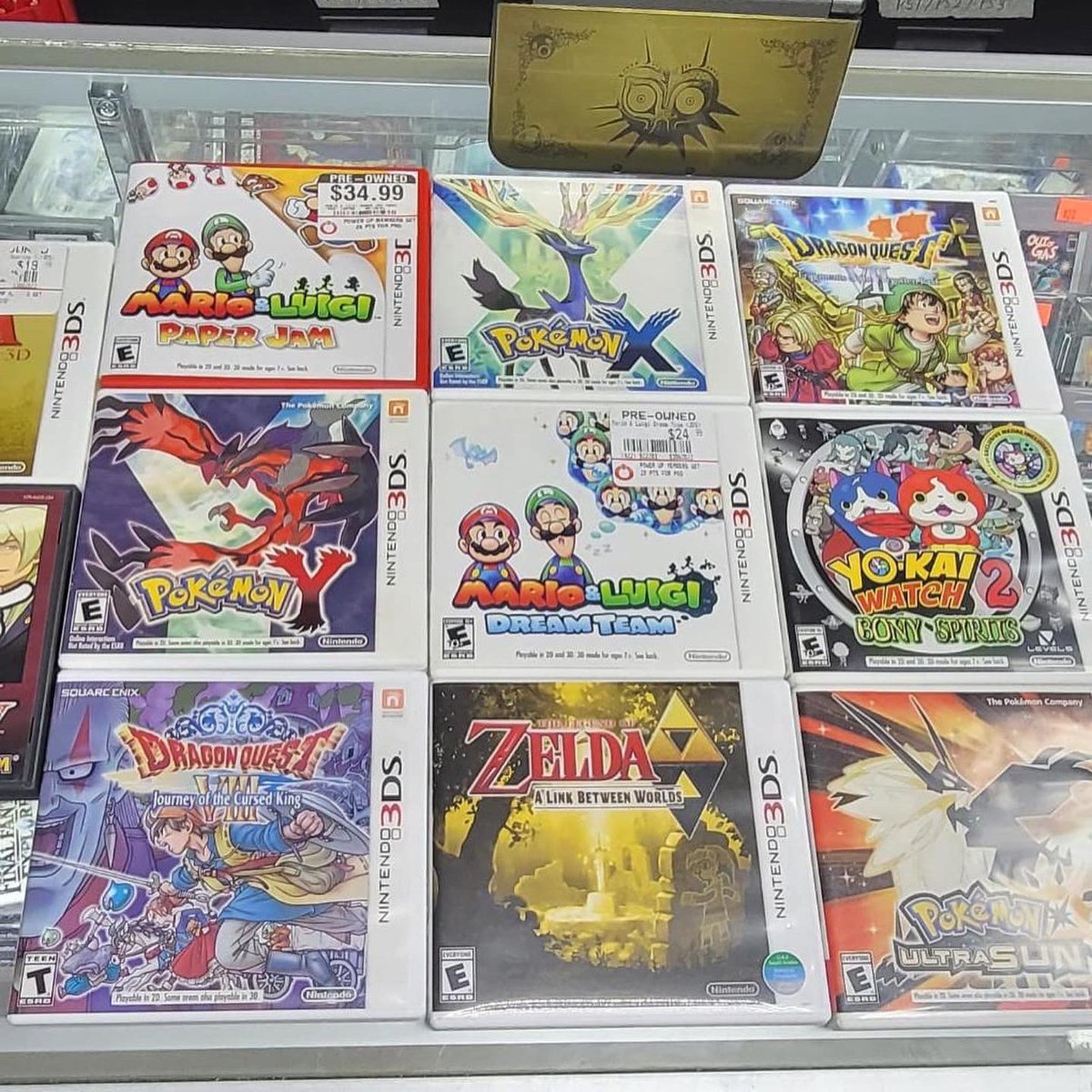 bklynvideogames's tweet photo. Last Day of 2022 and we got this Crazy Trade In 🔥🔥🔥 
#3ds #ds #nintendo3ds #newnintendo3dsxl #majorasmask3ds #retroshop #retrogaming #brooklynvideogames #bvg https://t.co/alU6EFPcnq