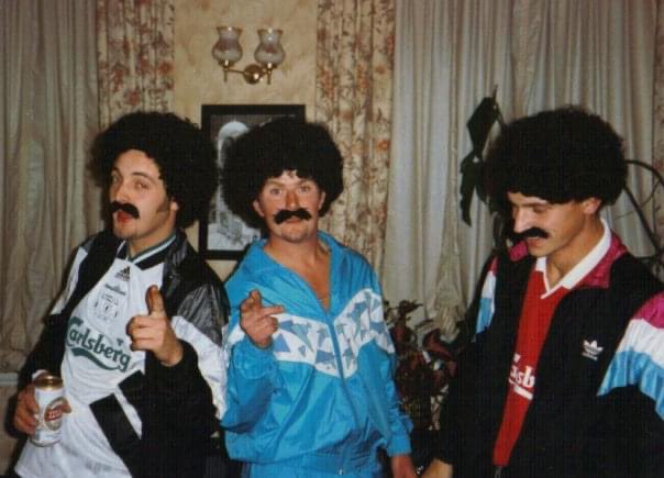 Backie9's tweet photo. 25 years ago ... Elite Fancy Dress 
Miss my best mate so much 
Keep talking lads we all here for you
@MindBodySoleUK @856Foundation https://t.co/VNn5Op5H2G