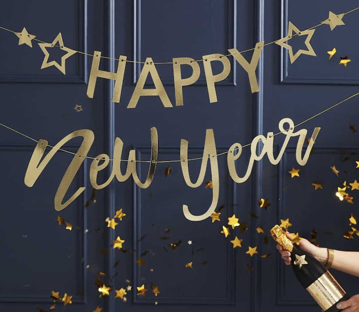 box_ireland's tweet photo. Happy New Year to everyone!! Wishing you all the best for 2023 ❤️ A massive thank you for all the support throughout the year to all our customers, suppliers, employees and more!! #rollon2023 #excitingtimesahead https://t.co/efSH9wSePu