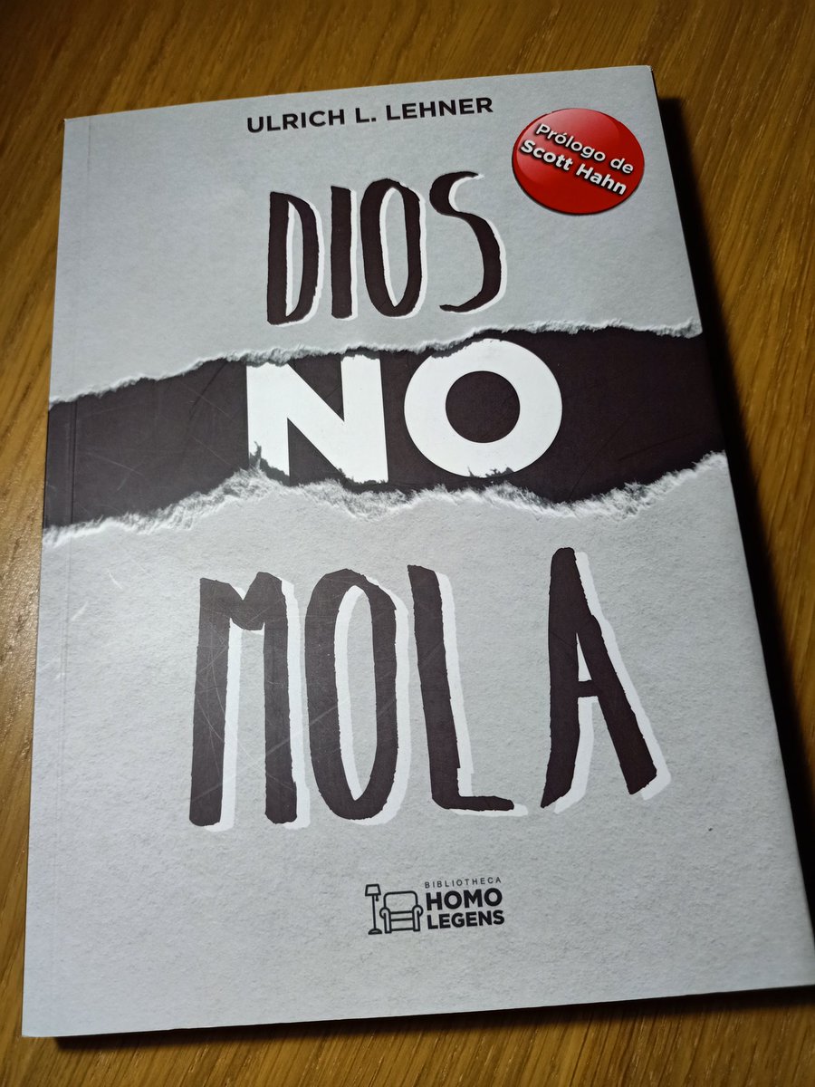 Paurbez's tweet photo. Termino el año (y empezaré el próximo) leyendo «Dios no mola», editado por @BHLegens 
#LibrosRecomendados
#Libros2022 https://t.co/bTDTjI0qEc