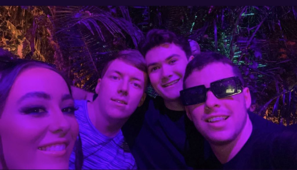 Not Wa Iz Fat Bum tweet media