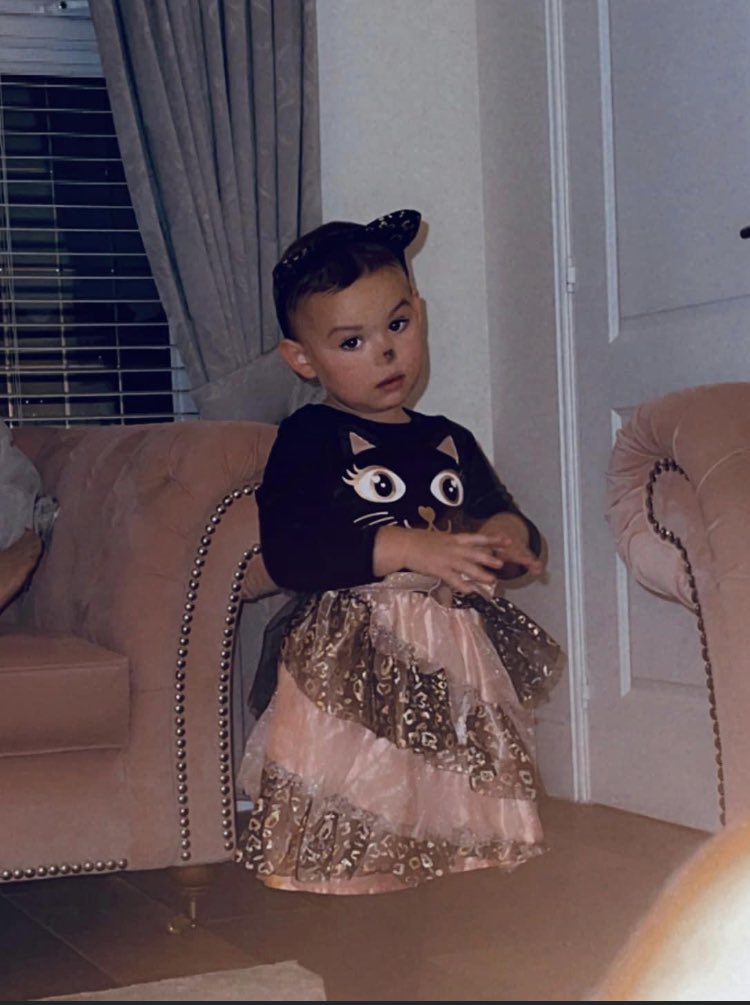 Not Wa Iz Fat Bum tweet media