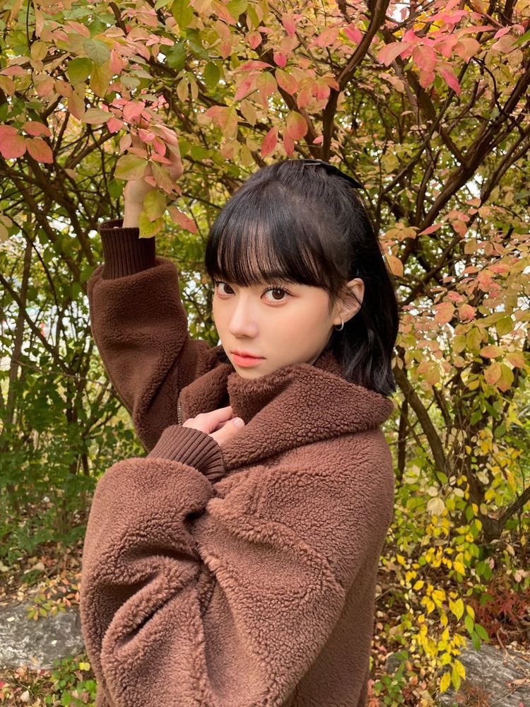 Koreaboo's tweet photo. Happy Birthday to aespa’s ice princess, Winter!🎂
We hope you have a birthday as lovely as you are! We love you ❤️

#ACE_WINTER_DAY
#FirstSnowWithWinter
#오옷_윈터생일
#きらきら輝くいちば���星ウィンター https://t.co/pA22kBqODb