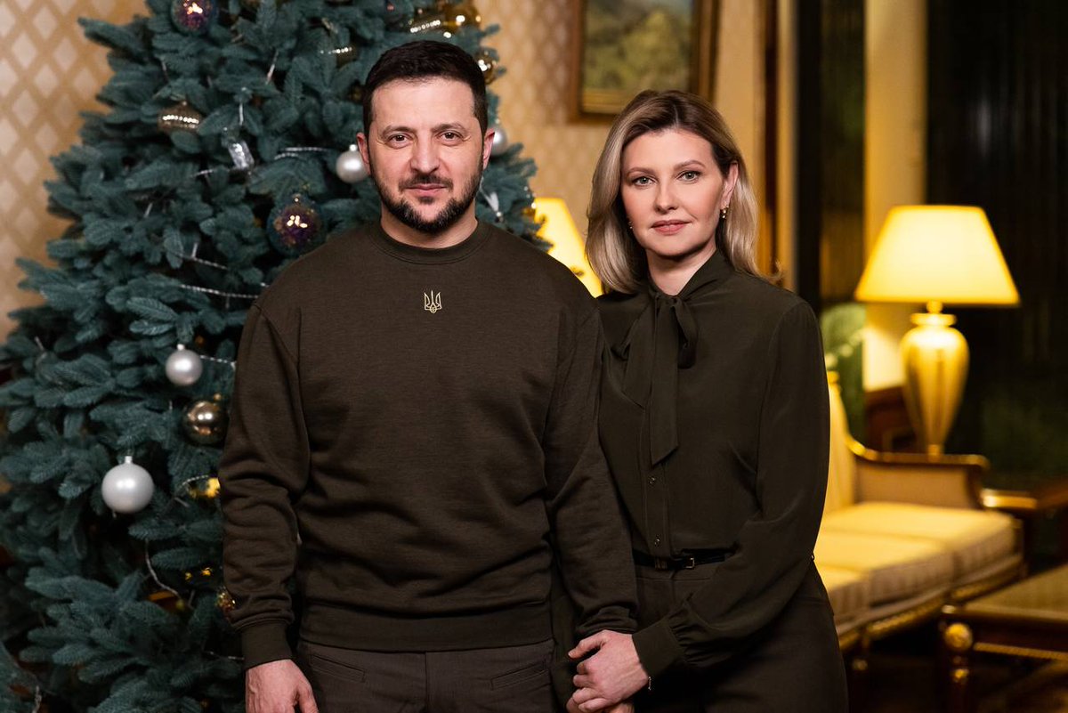 dedzaebal's tweet photo. Два мира https://t.co/QiLBo3ZVyu