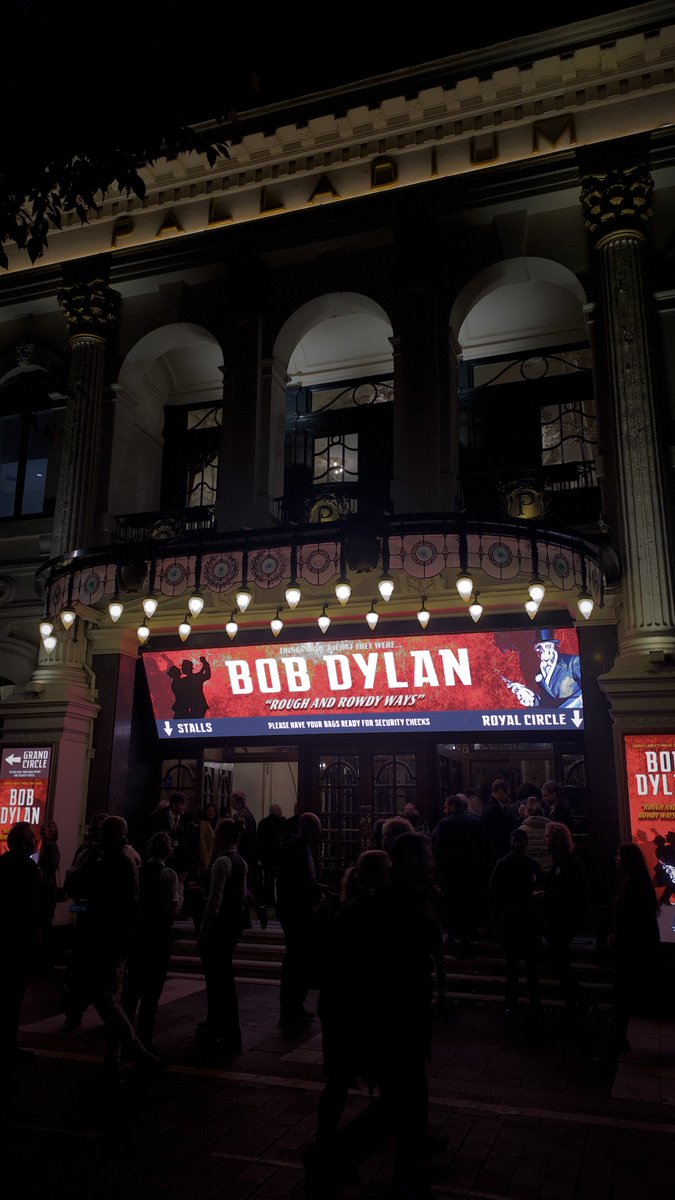 Filmic_Liam's tweet photo. 2022 in Gigs (4x Bob Dylan Edition) https://t.co/ZruM0whoRE