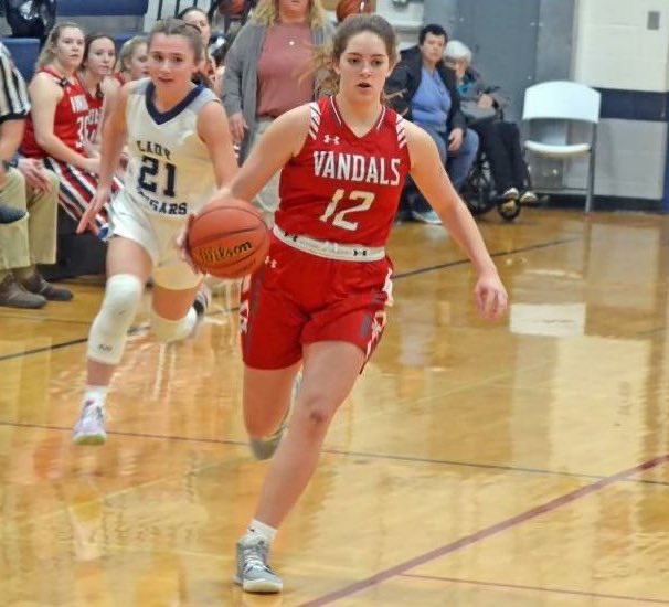 INEliteHavoc's tweet photo. Bella Austin, 5’11 Forward (IE Havoc 16 Gold) Had 28 Points for Vandalia HS at the Winterfest Holiday Tourney in the Consolation Championship, lead the Tourney with 75 Points, and Earned All-Tournament Honors! @MHS_Girls_ @IndianaEliteWBB @prephoopsjacob https://t.co/KMt4FpUNhF