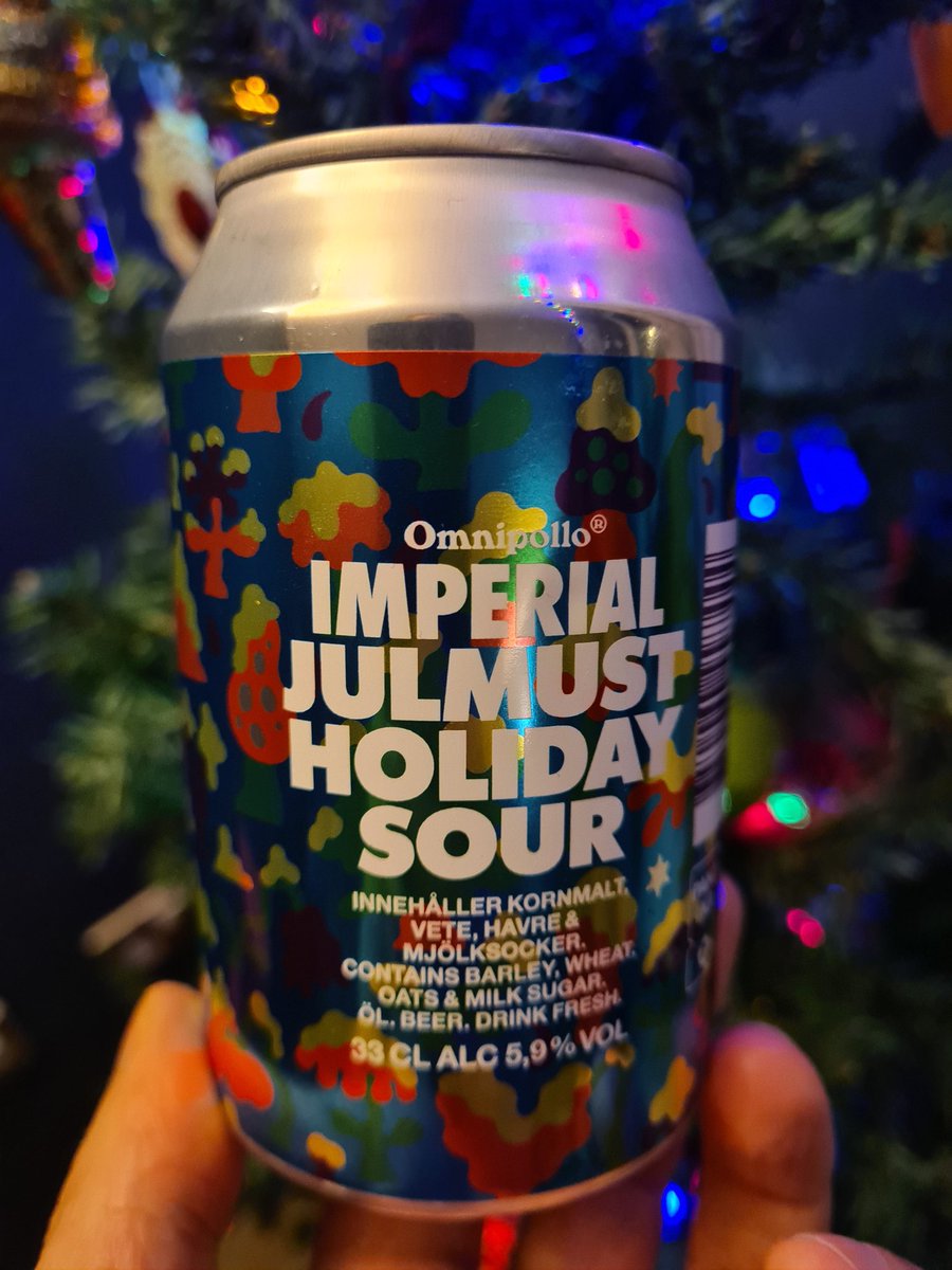 WrestleChaps's tweet photo. Strange one this. It's impossible to describe what it tastes like, except to say it's probably spot on Julmust.

No idea.

It's nice though.

3.5 Bong on the #WrestleCraft scale 

@untappd #sourtothecore @Omnipollo #beeroclock #canary @RedElephantBeer #CraftBeer https://t.co/XFJ2LlIDZE
