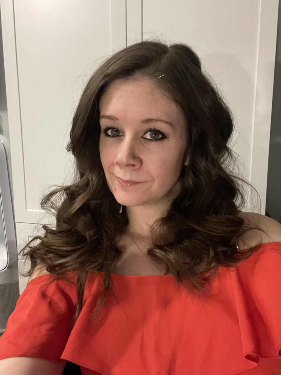 Lyn_Fav's tweet photo. Heartless curls… I mean wow ok not a bad turn out! Happy new year guys and gals stay safe please ✌️ https://t.co/NA9QqXrjNZ