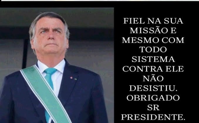 🇧🇷🇺🇸Franci Müller 2️⃣2️⃣ Luto 🕯💔🤍 (@maemuller) on Twitter photo Graças a Deus o amado Presidente <a href="/jairbolsonaro/">Jair M. Bolsonaro</a> está em segurança junto com a sua família.Nossa gratidão por esse verdadeiro herói é imensa.Jamais teremos 1 homem d tanto valor governando o nosso país.Vamos aguardar a sua volta,Capitão.Nosso Brasil chora a sua ausência.😢🇧🇷🙏❤ Graças a Deus o amado Presidente <a href="/jairbolsonaro/">Jair M. Bolsonaro</a> está em segurança junto com a sua família.Nossa gratidão por esse verdadeiro herói é imensa.Jamais teremos 1 homem d tanto valor governando o nosso país.Vamos aguardar a sua volta,Capitão.Nosso Brasil chora a sua ausência.😢🇧🇷🙏❤