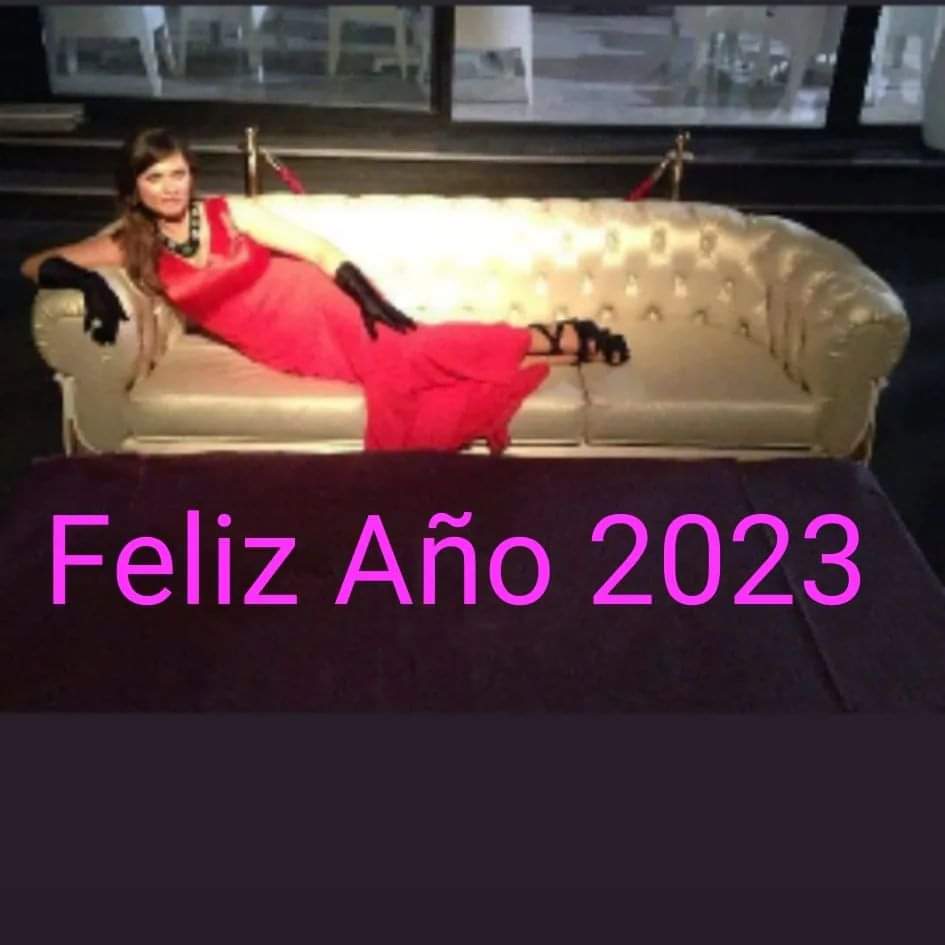 belmotilla's tweet photo. Ama, baila.... Disfruta cada instante de la Vida💕#angigines https://t.co/QSLiEYeAwJ