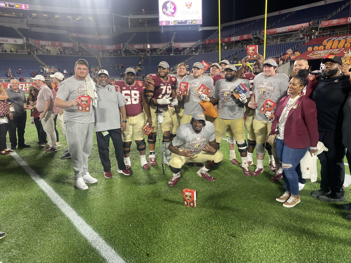 Jaz2K_007's tweet image. This coaching staff and my teammates from beginning to end have been my family. The best place to be when it comes to a college experience, giving growth not only as a man but as a player. I appreciate and love everyone here more than anyone will ever know. #GoNoles🍢