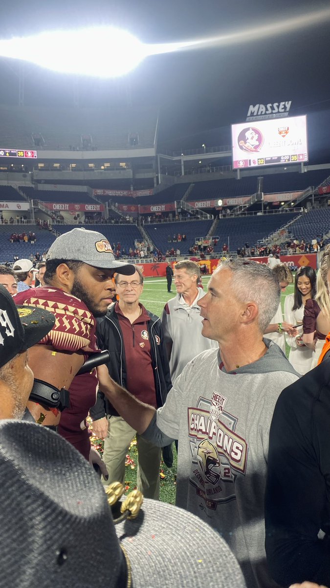 Jaz2K_007's tweet image. This coaching staff and my teammates from beginning to end have been my family. The best place to be when it comes to a college experience, giving growth not only as a man but as a player. I appreciate and love everyone here more than anyone will ever know. #GoNoles🍢